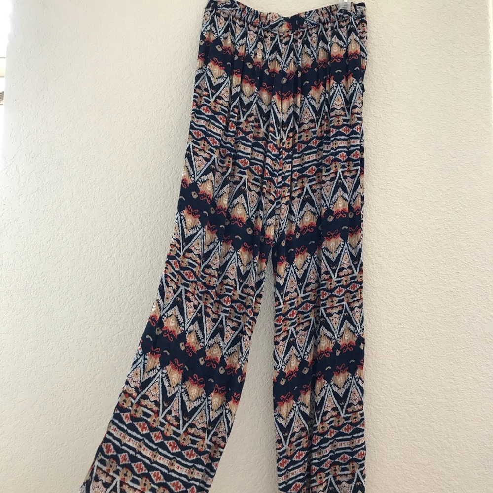 Solitaire patterned pants